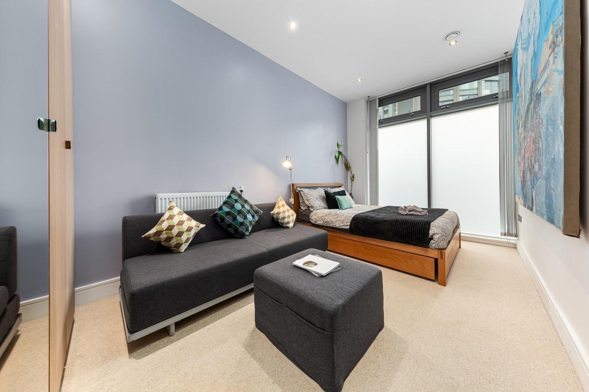 Trendy 2 Bed Flat In Greenwich With Car Parking Лондон Экстерьер фото