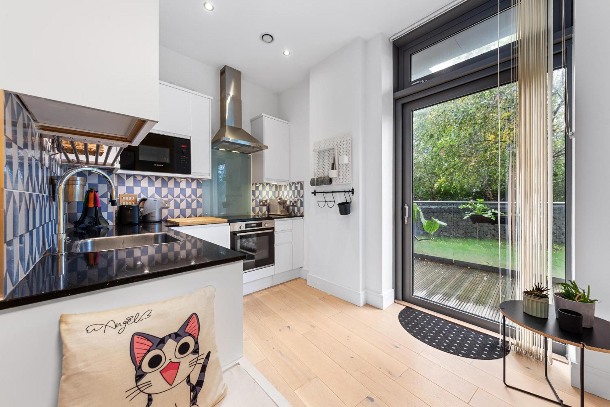Trendy 2 Bed Flat In Greenwich With Car Parking Лондон Экстерьер фото