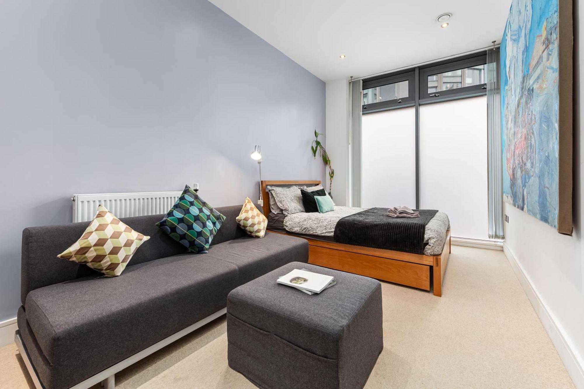 Trendy 2 Bed Flat In Greenwich With Car Parking Лондон Экстерьер фото