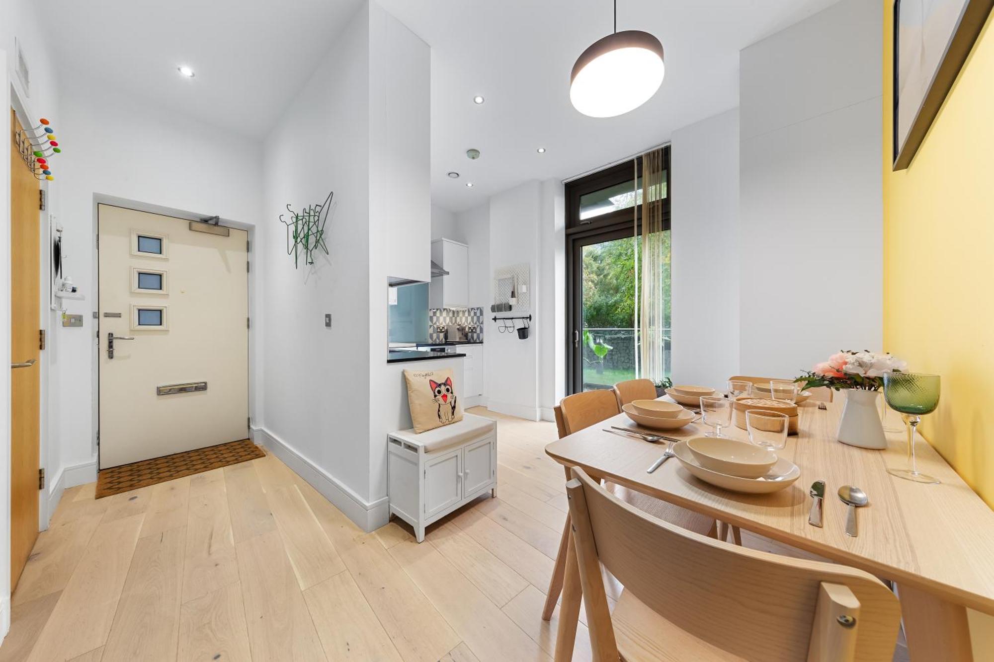 Trendy 2 Bed Flat In Greenwich With Car Parking Лондон Экстерьер фото