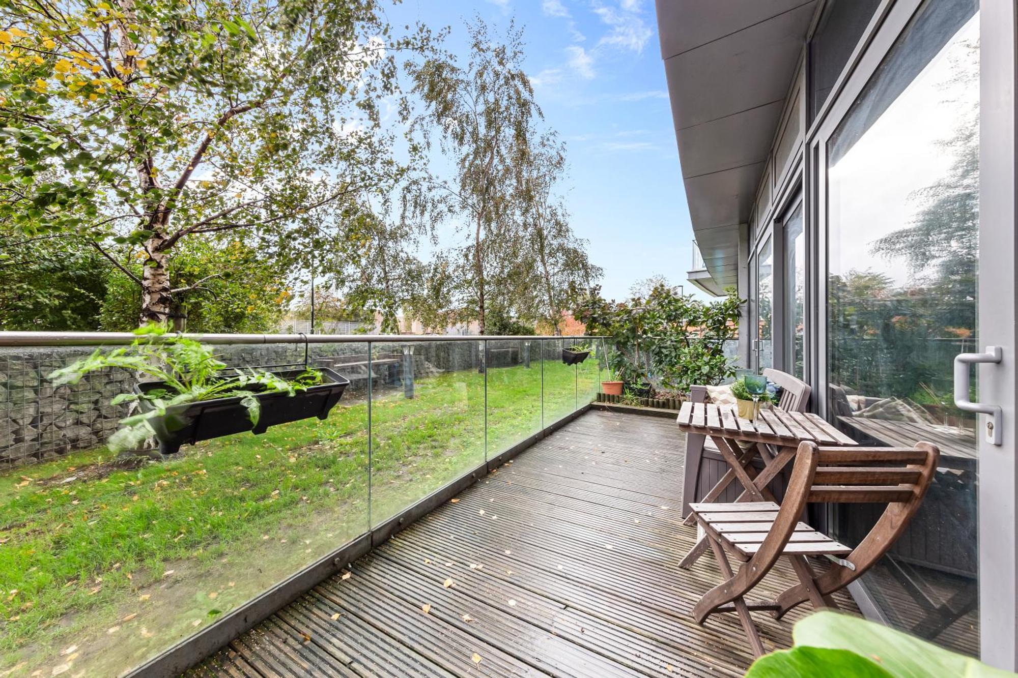 Trendy 2 Bed Flat In Greenwich With Car Parking Лондон Экстерьер фото