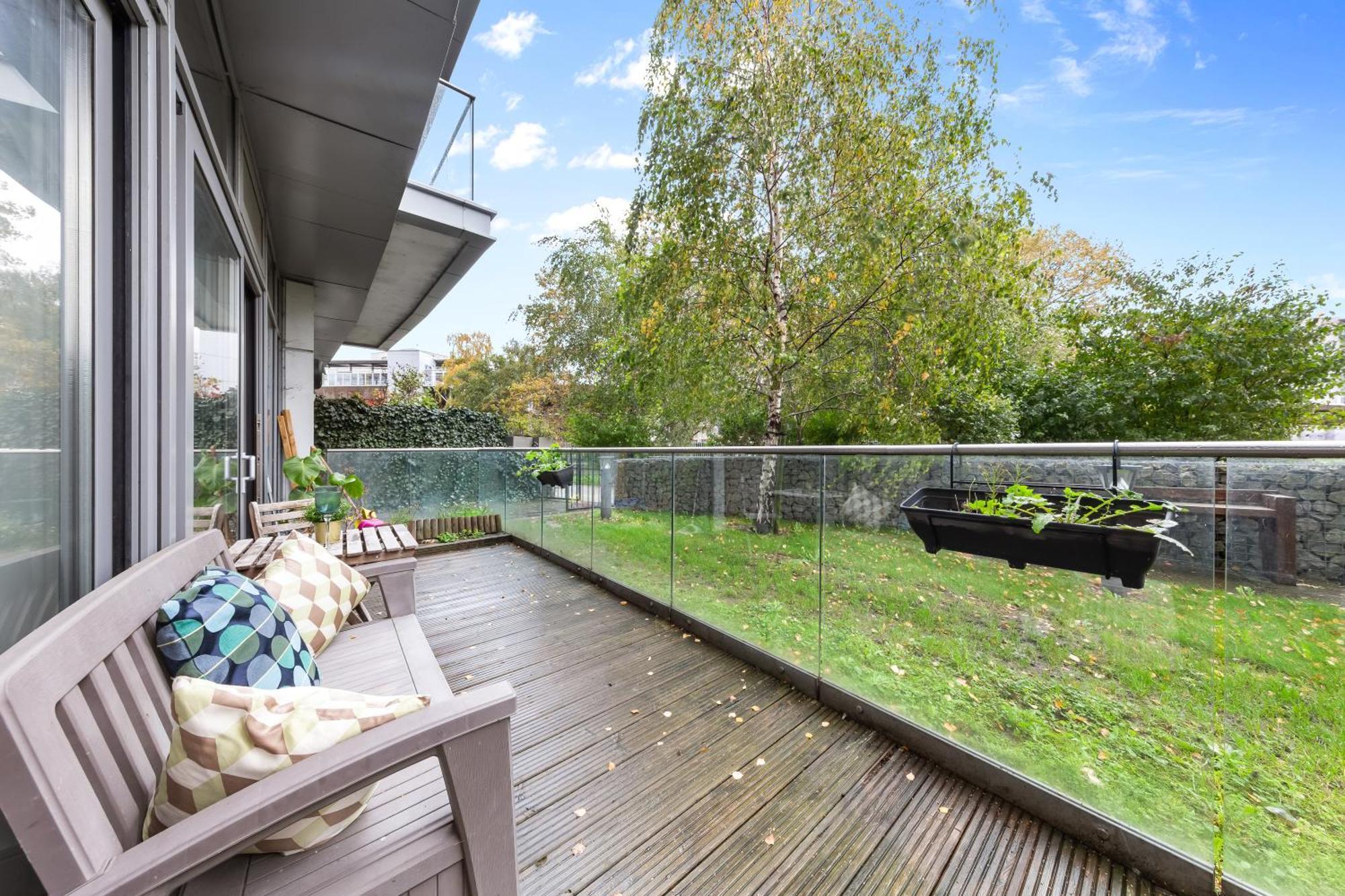 Trendy 2 Bed Flat In Greenwich With Car Parking Лондон Экстерьер фото